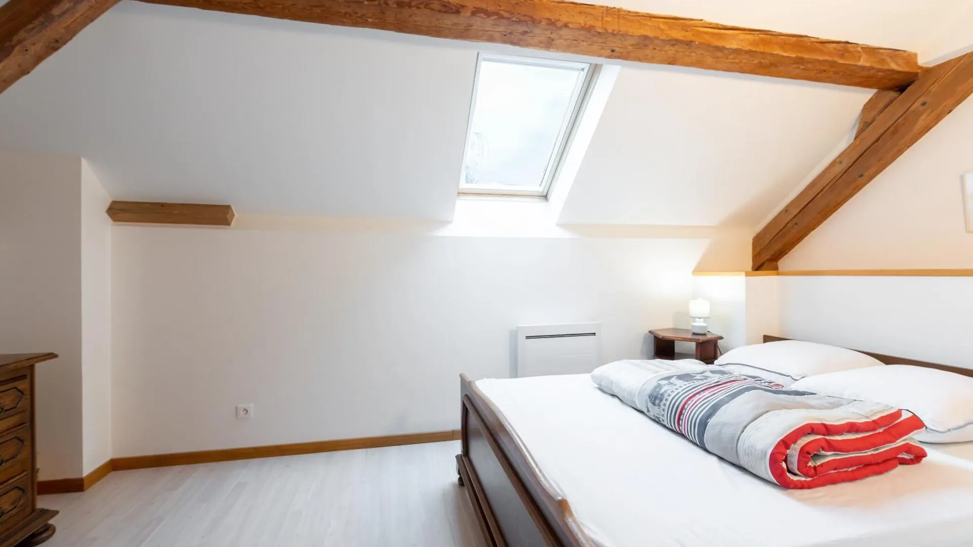 Appartement Atypique Lac Annecy Lathuile 0*,  France